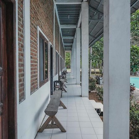 Готель Reddoorz Near Pantai Florida Anyer Серанг Екстер'єр фото