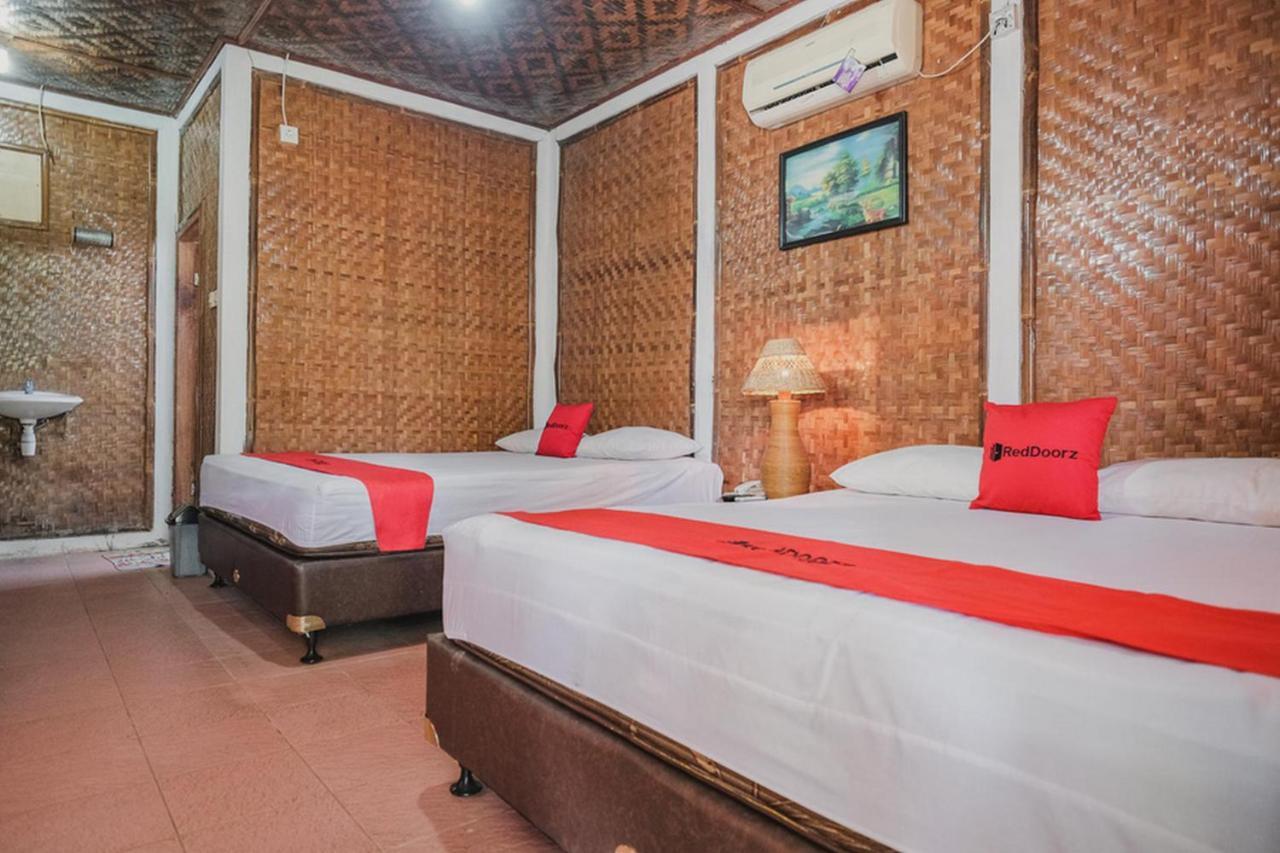 Готель Reddoorz Near Pantai Florida Anyer Серанг Екстер'єр фото